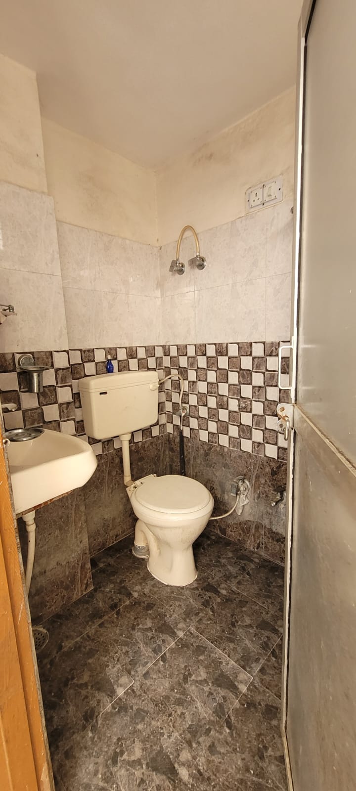 1 RK and Bathroom Available for rent-Mansarover-Jaipur